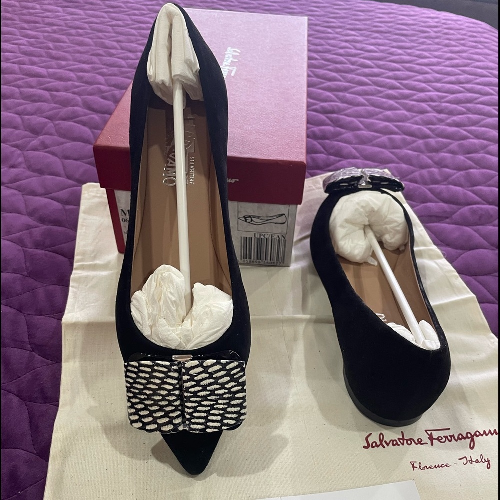 Salvatore Ferragamo brand new shoes made in Italy size 7 100% Authentic